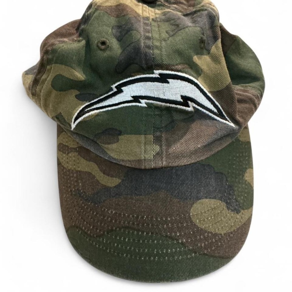 Port Authority Lightning Bolt Camo Hat Mens OSFA Green Camouflage Excellent